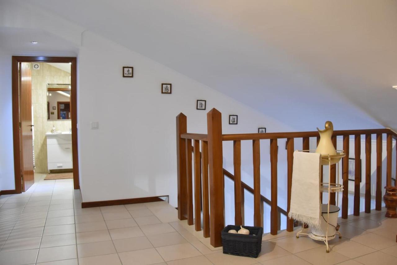 Casa Mouramortina Ві́ла-Но́ва-де-Пойа́реш Екстер'єр фото