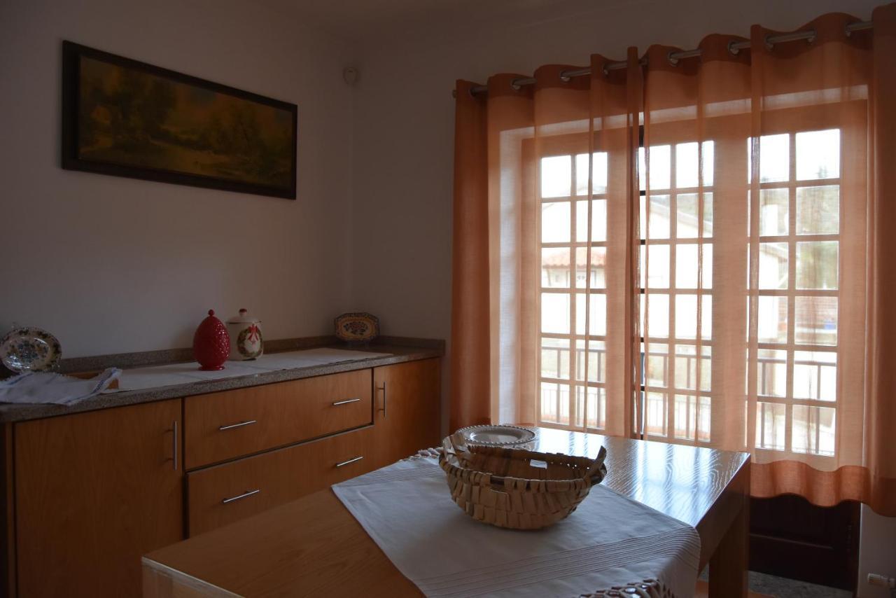 Casa Mouramortina Ві́ла-Но́ва-де-Пойа́реш Екстер'єр фото